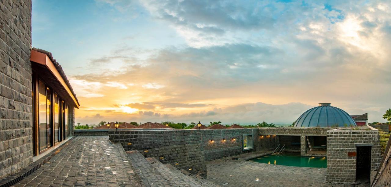 Viveda Wellness Resort Nashik Dış mekan fotoğraf
