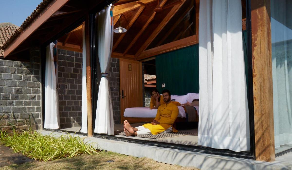 Viveda Wellness Resort Nashik Dış mekan fotoğraf