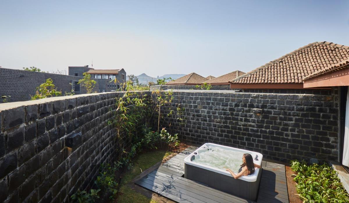 Viveda Wellness Resort Nashik Dış mekan fotoğraf